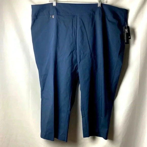 NWT ALFANI WOMEN TUMMY CONTROL CAPRI PANT NAVY BLUE WOMENS PLUS SIZE 28W - Picture 1 of 14